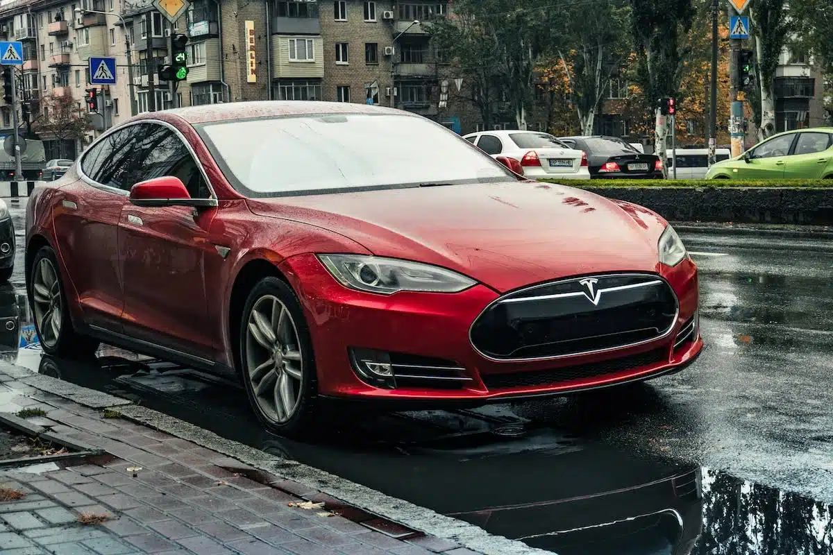 tesla  voiture